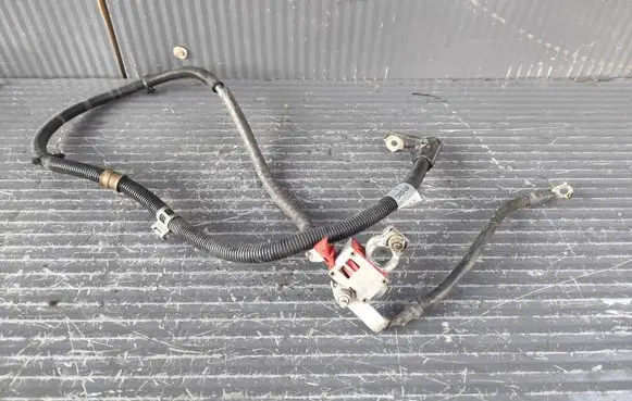 Mercedes-Benz CLA C117 X117 W117 Positive cable (battery) A2465407832