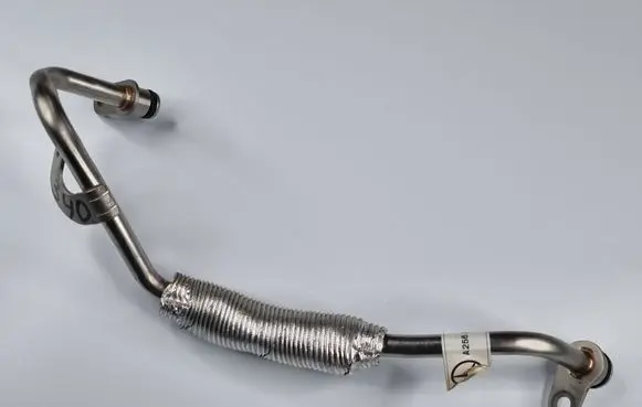 Mercedes-Benz GLS X167 Turbo turbocharger oiling pipe/hose A2562030002