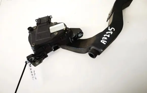 Audi A6 S6 C5 4B Accelerator throttle pedal