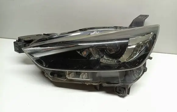 Mazda CX-3 Headlight/headlamp D10E51040