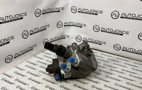 BMW 3 E90 E91 Fuel injection high pressure pump 0445010524 8510865