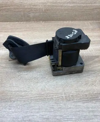 Mercedes-Benz S W220 Front seatbelt 00064577 2208603085