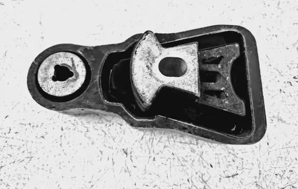 Ford Fusion II Gearbox mount F2G36P082 F2G36P082BB