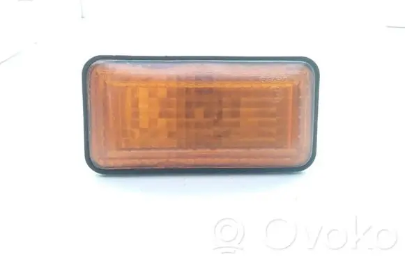 Volkswagen Golf III Front fender indicator light 1H0949117A E10152619