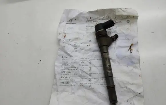 Jeep Cherokee III KJ Fuel injector 0445110218