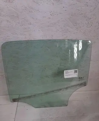 Opel Mokka Rear door window glass 95276489