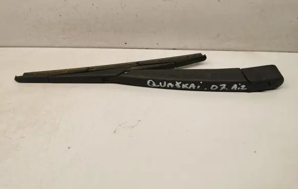Nissan Qashqai Rear wiper blade arm