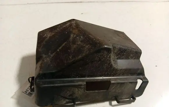 Chrysler Sebring (ST-22 - JR) Fuse box cover 04692137AA