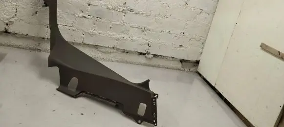 Porsche Macan (95B) Rear seat side bottom trim 95b867768f