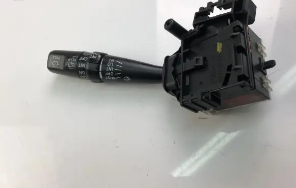Toyota Avensis Verso Indicator stalk 8465228640