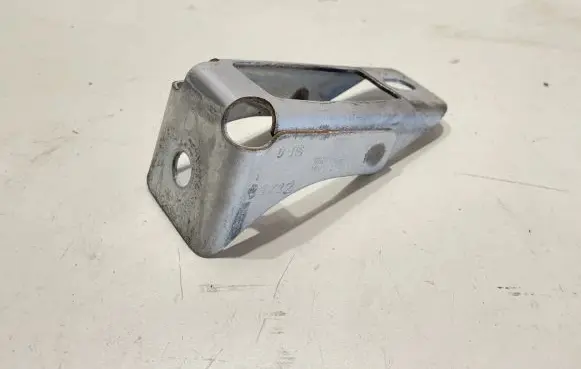 Porsche Macan (95B) Gearbox mounting bracket 95B804367A