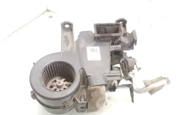 Mitsubishi L200 Interior heater climate box assembly housing 