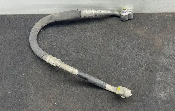Audi A4 S4 B8 8K Air conditioning (A/C) pipe/hose 8K0260701N