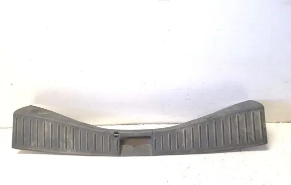 Ford Focus C-MAX Tailgate/trunk side cover trim 3M51R40320