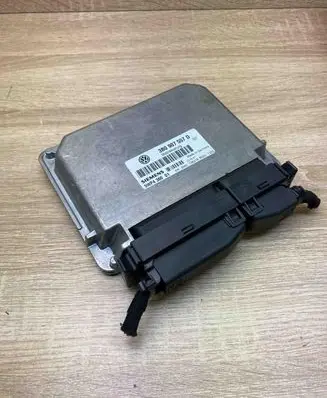 Volkswagen PASSAT B5 Engine control unit/module ECU 3B0907557D 5WP4360