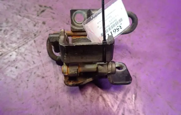 Volkswagen Golf IV Front door hinge set 