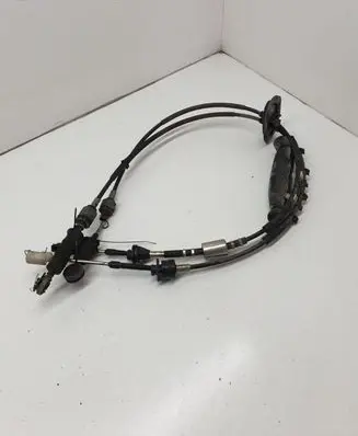 Mitsubishi Grandis Gear shift cable linkage