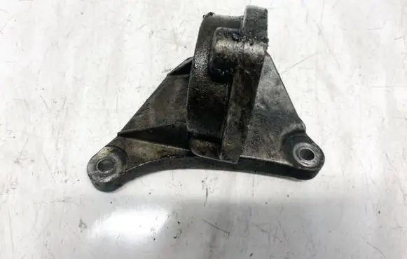Opel Insignia A Engine mounting bracket 13219107 MUB1002432