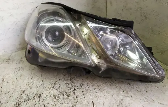 Mercedes-Benz E C207 W207 Headlight/headlamp
