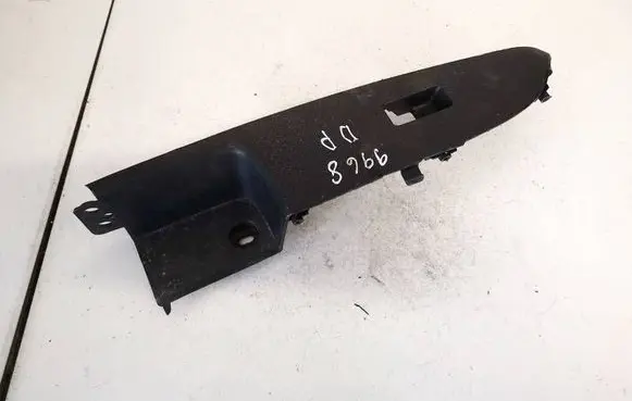 Mazda 2 Front door window switch trim df71684l1 df71-684l1