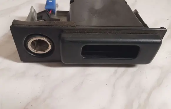 Nissan X-Trail T30 Car ashtray