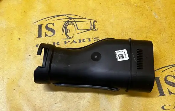 Ford Explorer VI Air intake hose/pipe L1M39C675AC