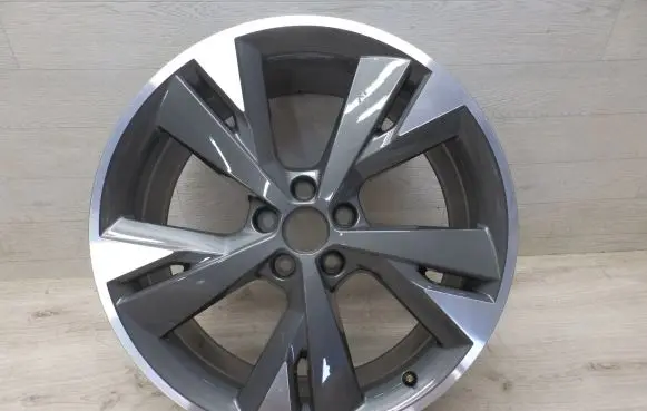 R20 alloy rim