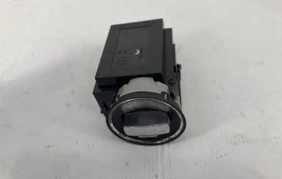 Volkswagen PASSAT CC Ignition lock 3C0905843R 33303401 11602202478858