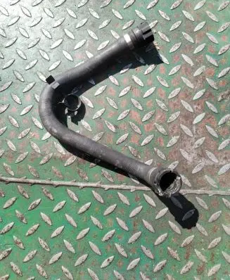 BMW 5 E60 E61 Engine coolant pipe/hose 6917697