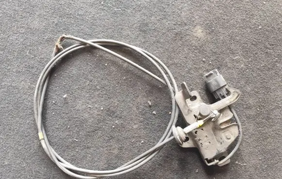 Opel Antara Engine bonnet/hood lock/catch 