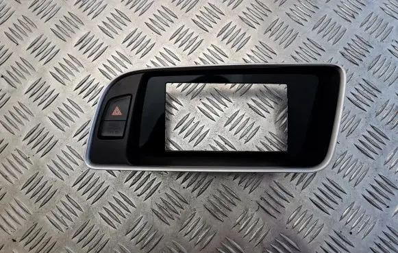 Audi Q5 SQ5 Radio/GPS head unit trim 8R2857186K