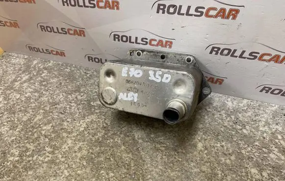 BMW X5 E70 Engine oil radiator 47028