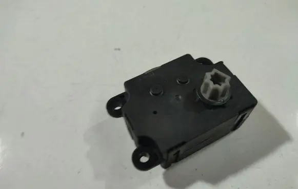 Peugeot 207 Air flap motor/actuator T1006419G