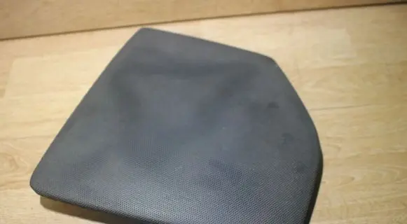 Dash center speaker trim cover