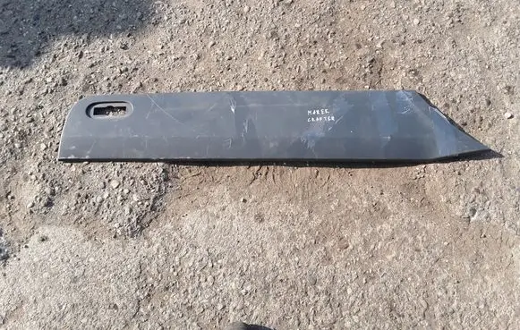 Volkswagen Crafter Front door trim (molding) 9066903400