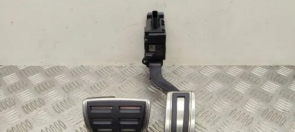 Skoda Fabia Mk4 (6VA) Pedal assembly 2Q1723503 5Q0723131A