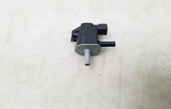 Subaru Legacy Valve 16131AA060
