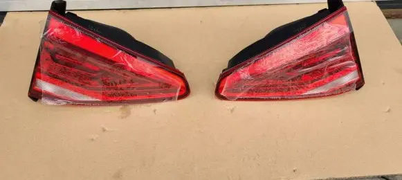 Volkswagen Touran II Rear/tail lights set 