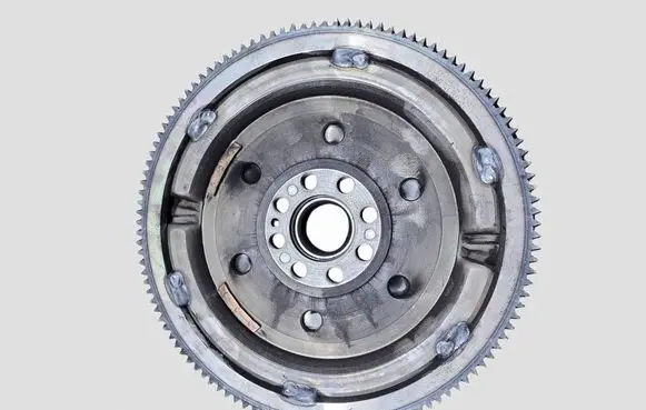 Mazda 6 Dual mass flywheel R2A116610B