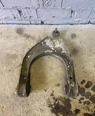Mercedes-Benz E W211 Front lower control arm/wishbone A2113306807