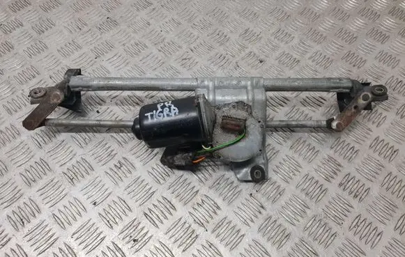 Opel Tigra A Front wiper linkage and motor