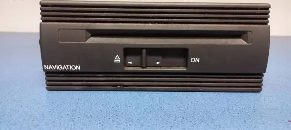 Volkswagen PASSAT B5 Navigation unit CD/DVD player 4D0919887B