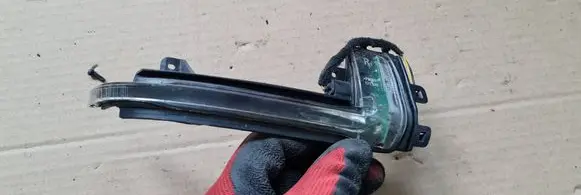 Audi A4 S4 B8 8K Mirror indicator light 8K0949102C 01021402