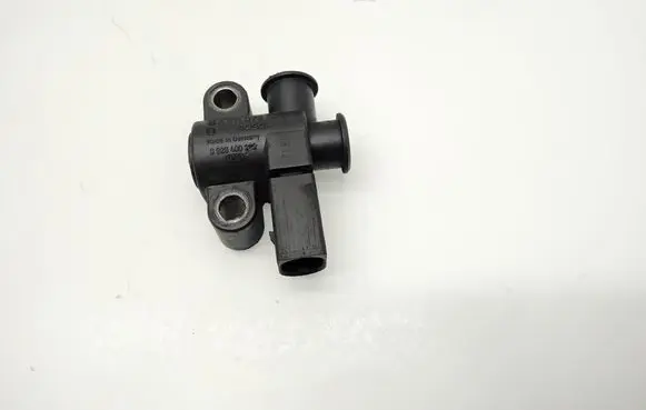 Mercedes-Benz E W210 Electromagnetic valve A6110780049