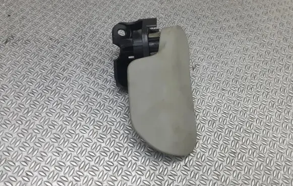 Engine bonnet (hood) release handle