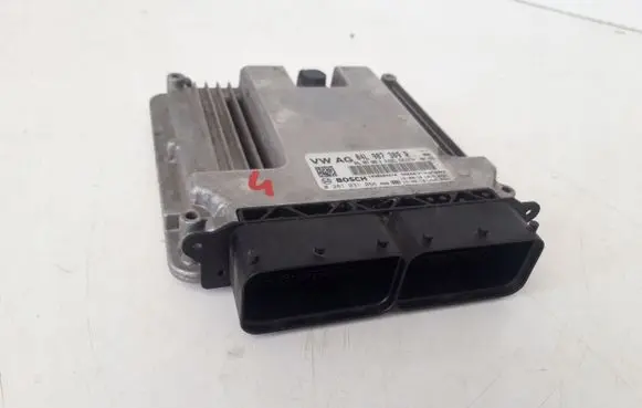 Audi A3 S3 8V Engine control unit/module 04L907309R