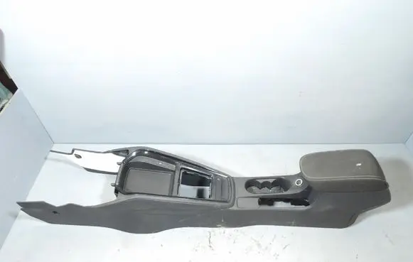 Skoda Scala Center console 