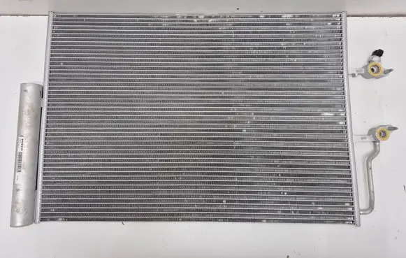 Volvo XC60 A/C cooling radiator (condenser) 31657364 32441712 32138991