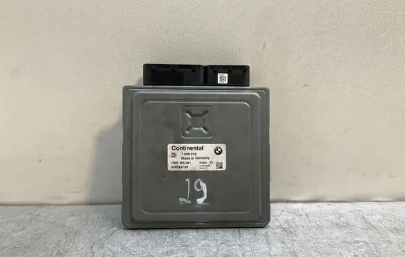 BMW 5 E60 E61 Engine control unit/module 7596019 5WK93728 DMEMSD81