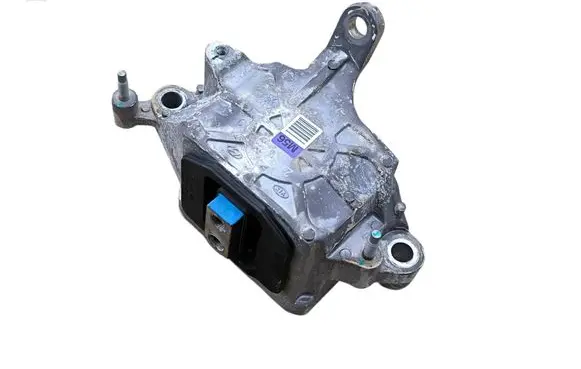 Hyundai Tucson IV NX4 Engine mount bracket 21824N9500